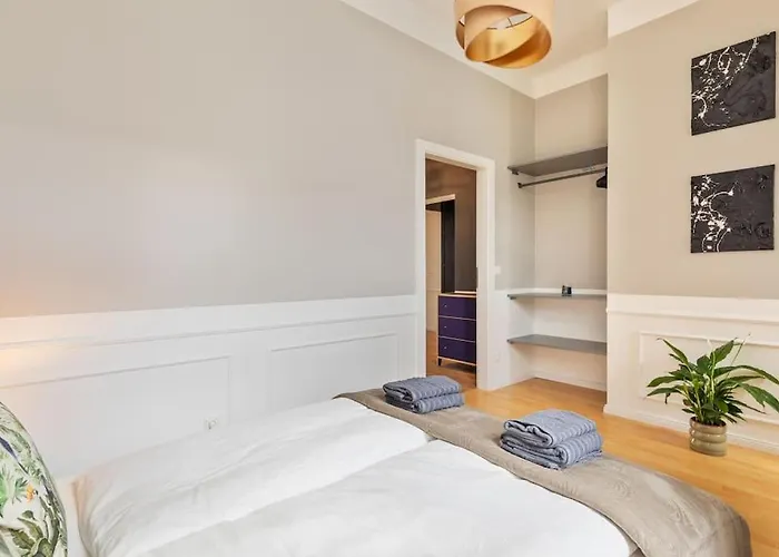 Apartment Anthrazit Oasis Near Center Shoppingstreet 3